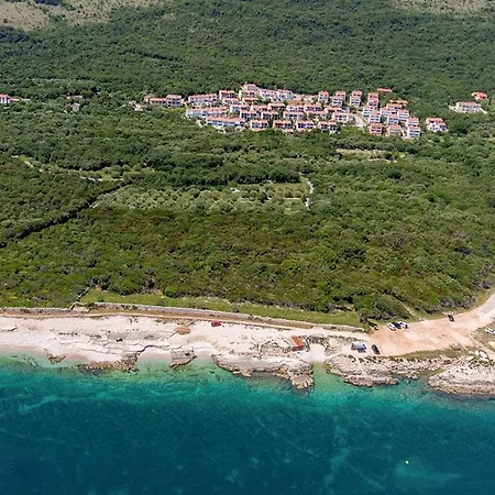 Vila Marina, Spacious 4 Bedroom With Access To Two Shared Pools